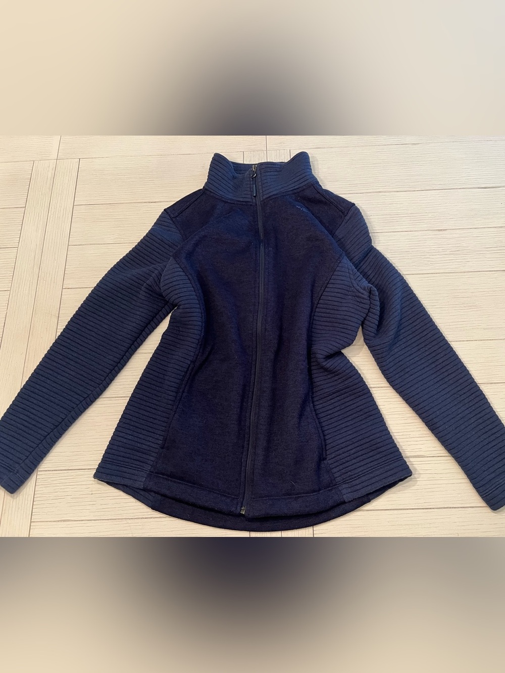 The North Face Women's Navy Blue Full‑Zip Fleece Jacket